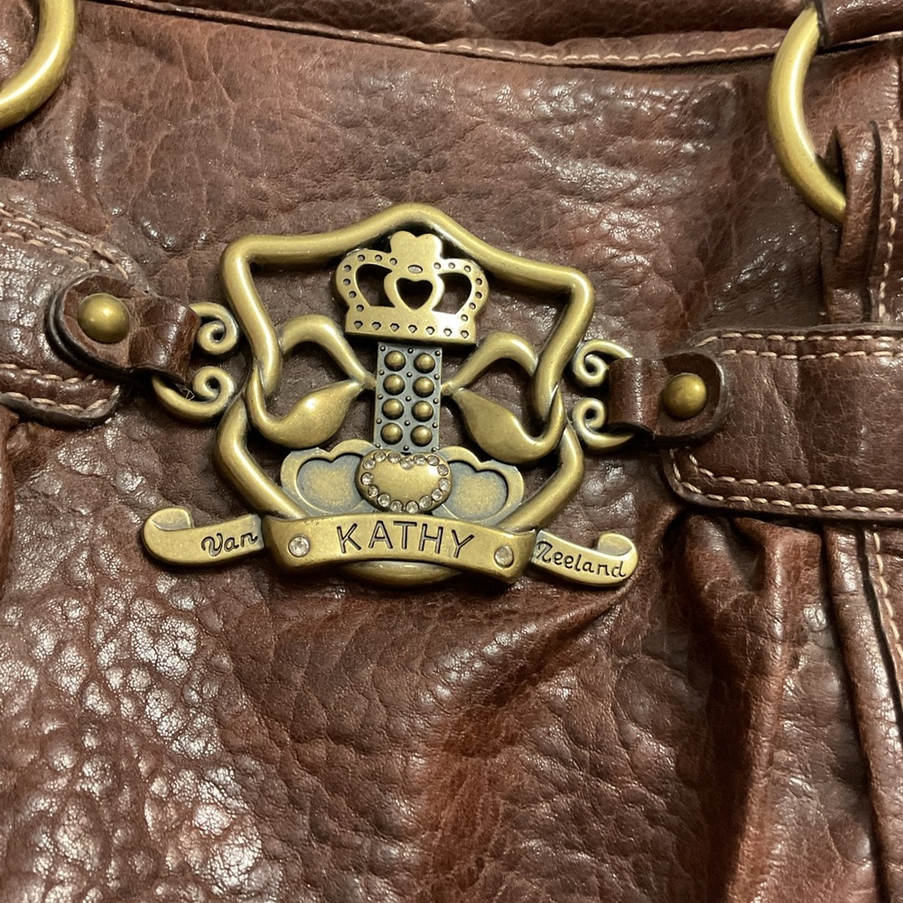 Kathy Van Zeeland Chocolate Shoulder Bag with Brass Details - Picture 3 of 11